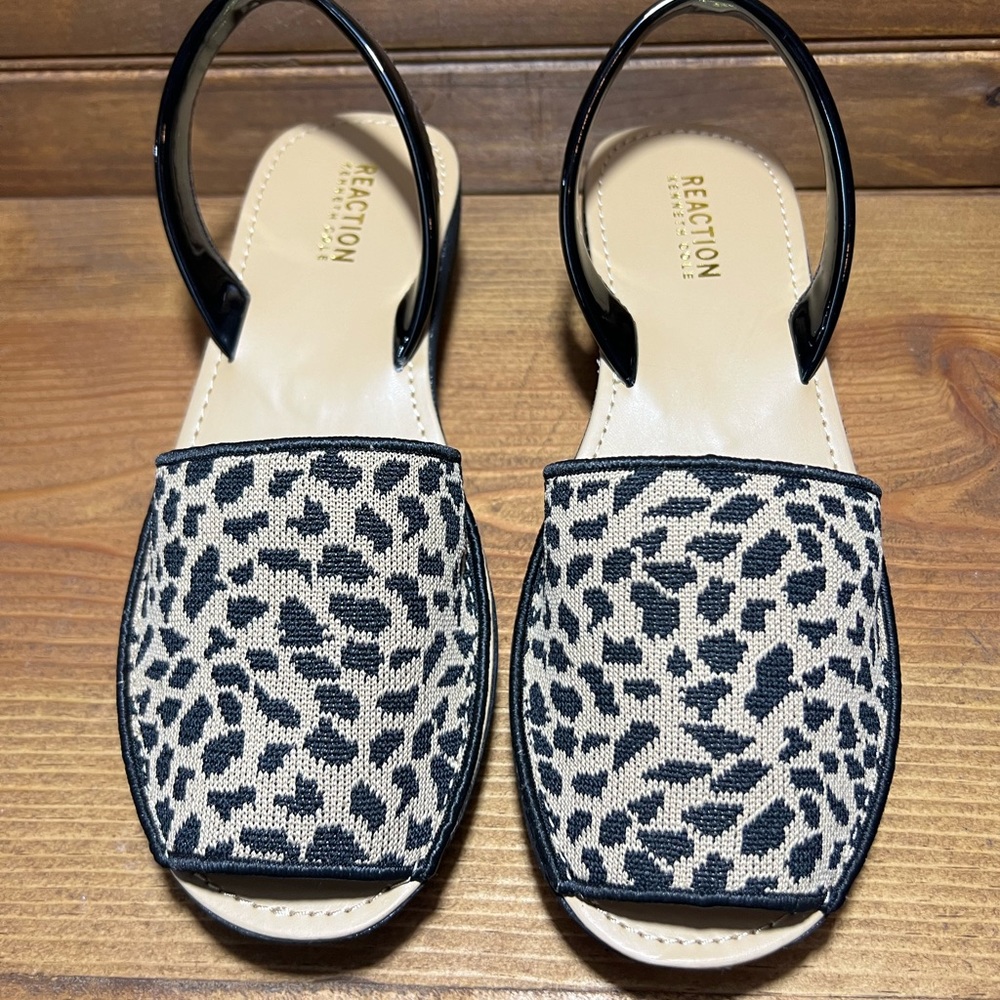 Kenneth Cole Reaction Fine Glass Wedge Sandals - Size 9 - NWOB